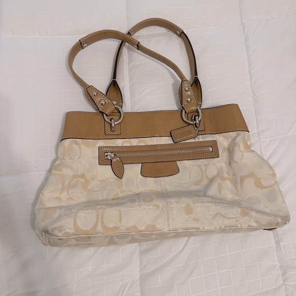 Authentic Coach Purse - Picture 1 of 1